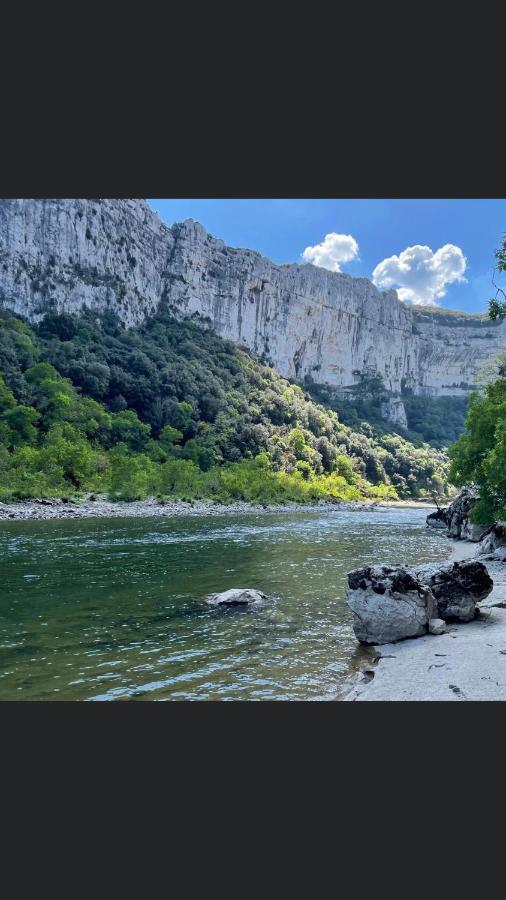 Le Mas Du Paradis Bleu Saint-Andre-de-Cruzieres Exterior foto
